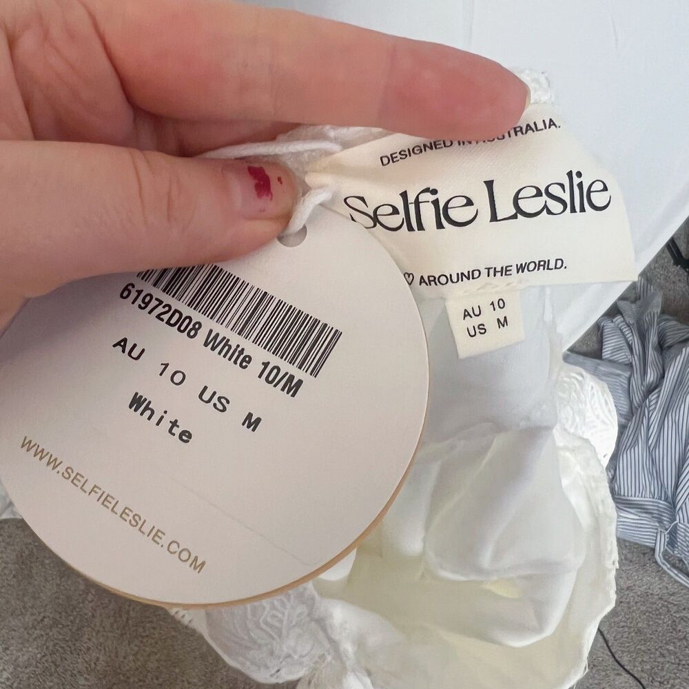 NWT Selfie Leslie Jackie Pinafore Filigree Lace Dress White Crochet Size M - Picture 6 of 8